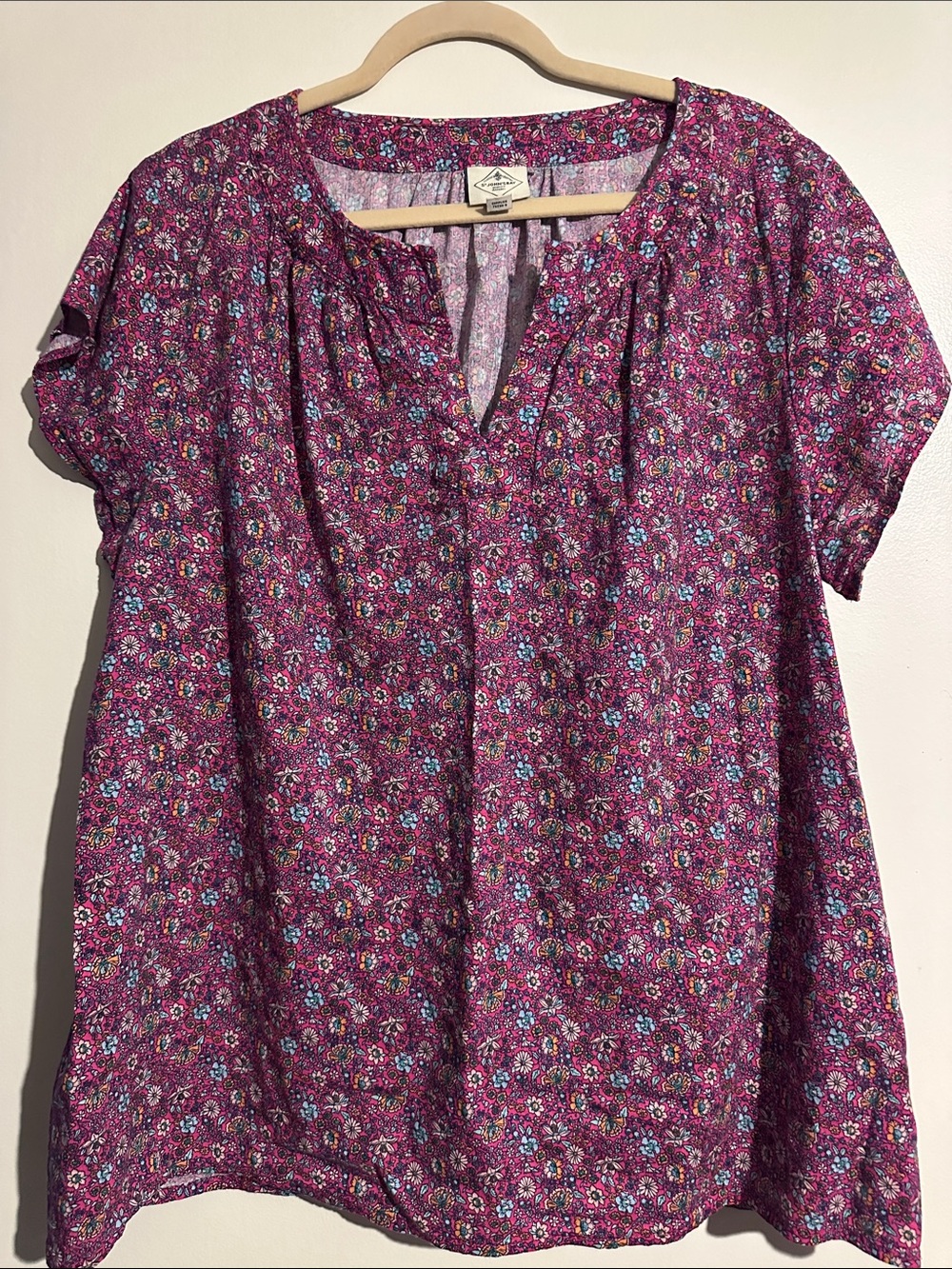 Blue Fish Magenta Floral Split Neck Tunic Top